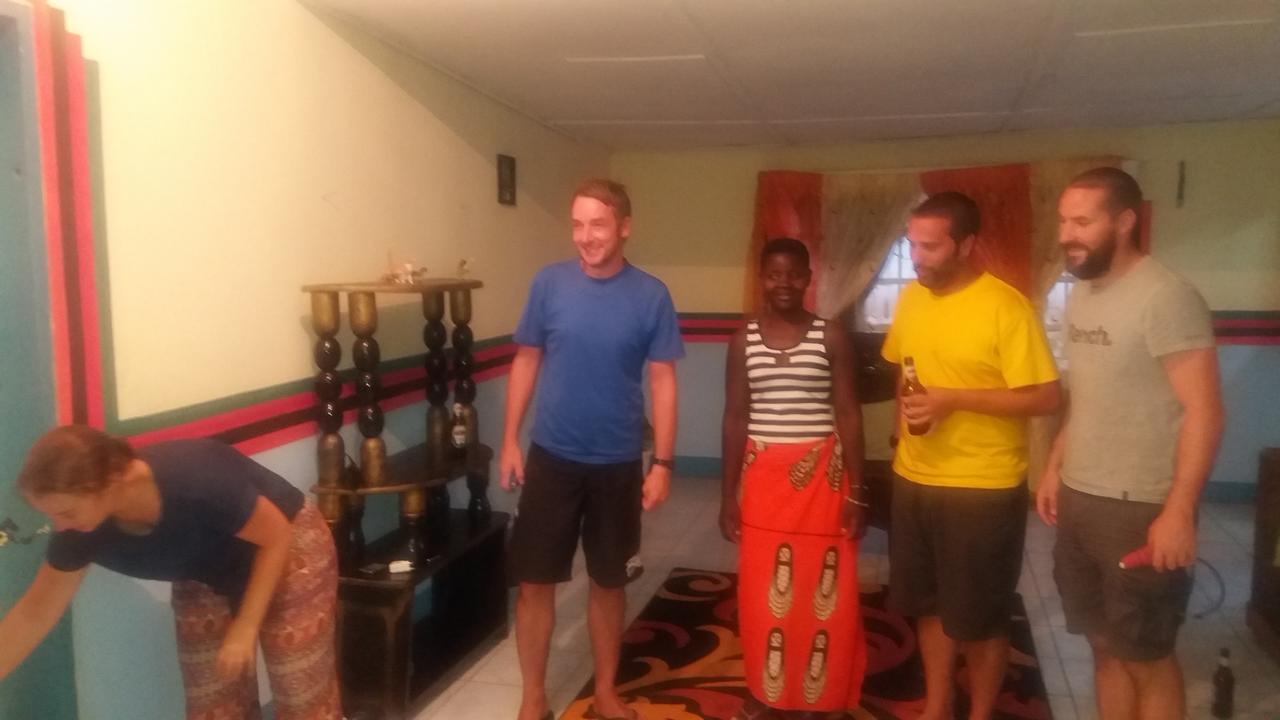 루사카 Kumunzi Backpackers 호스텔 외부 사진