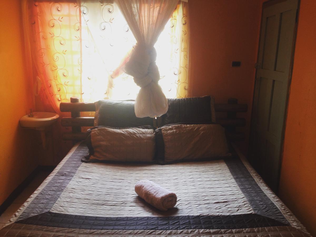루사카 Kumunzi Backpackers 호스텔 외부 사진
