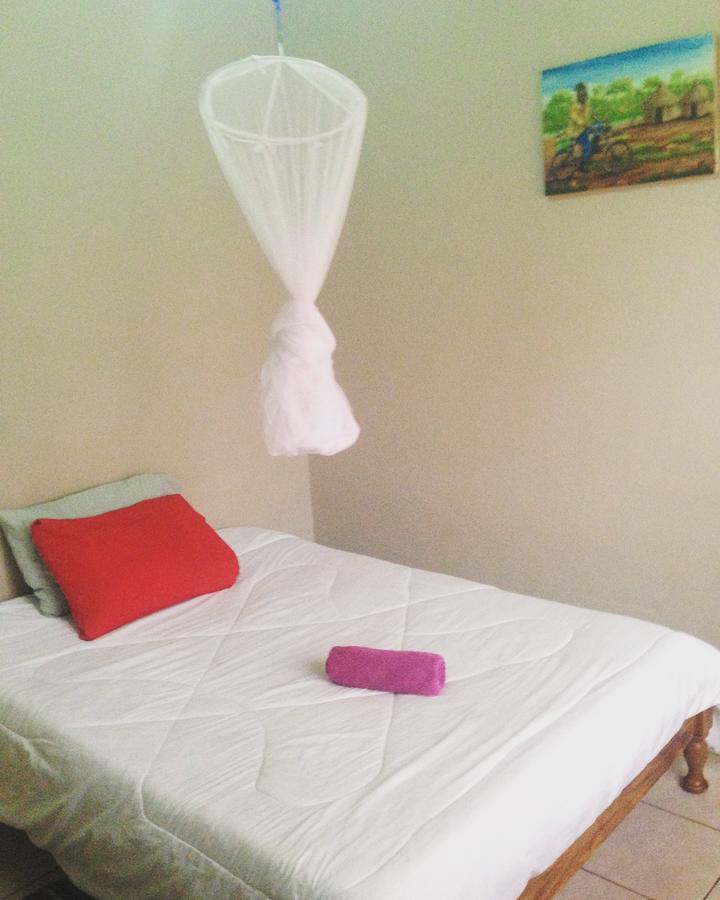 루사카 Kumunzi Backpackers 호스텔 외부 사진